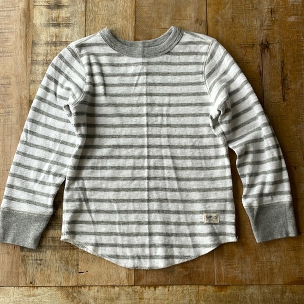 Gap boys thermal shirt XS(4/5)
